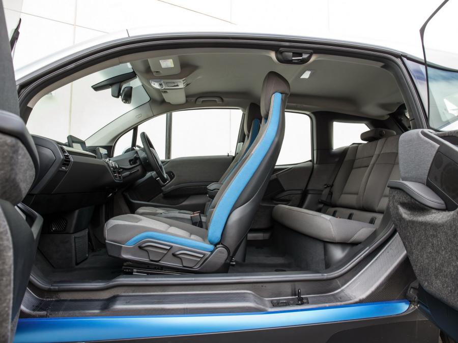 BMW i3 2014 года  (UK) (фото 12 из 21)